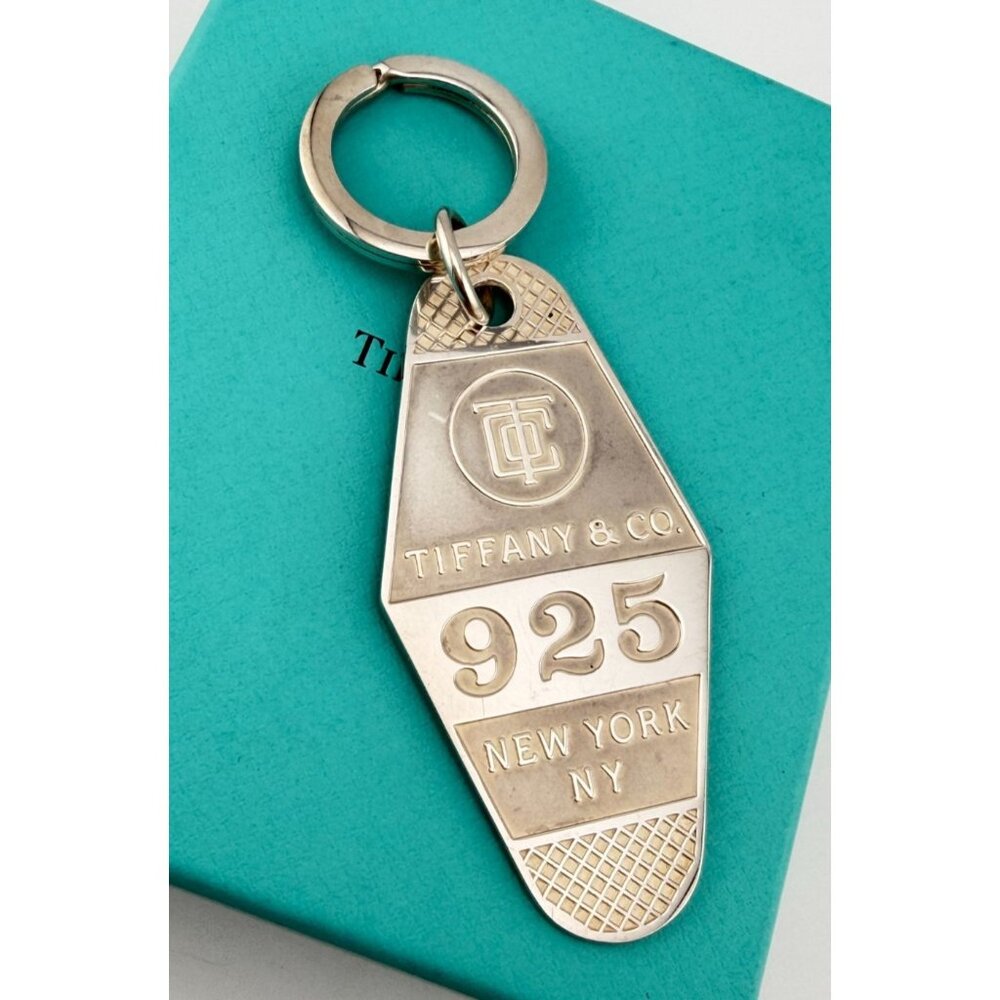 Tiffany & Co. Sterling Silver Hotel Key Ring Retired RARE 42g Large Statement